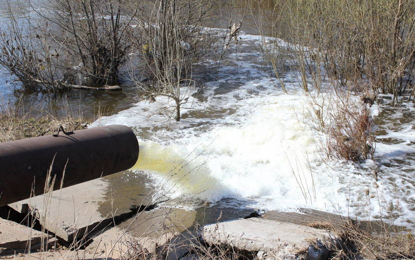МУП в Удмуртии оштрафовали за загрязнение реки сточными водами